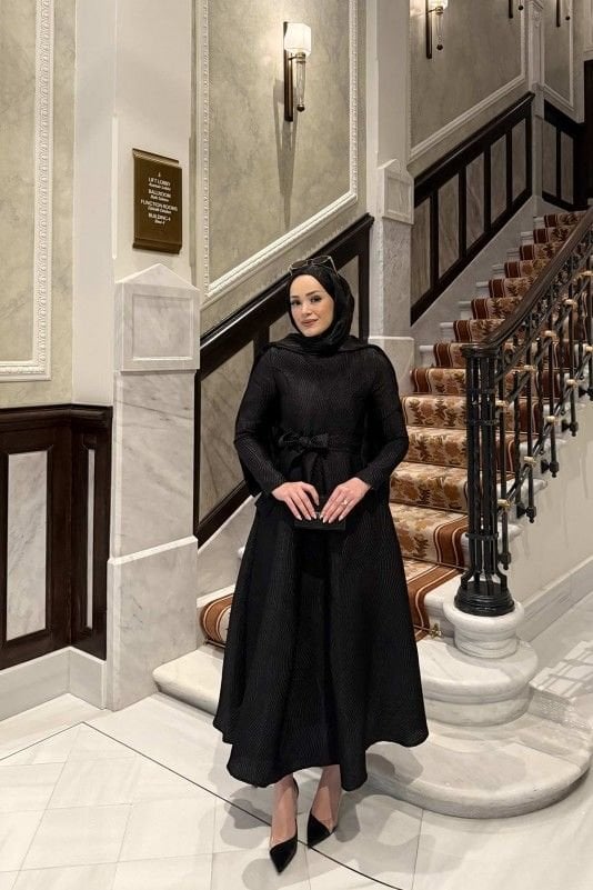SERRA ELBİSE SİYAH