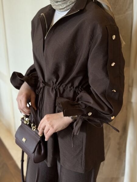 KOLU DÜĞME DETAYLI TAKIM