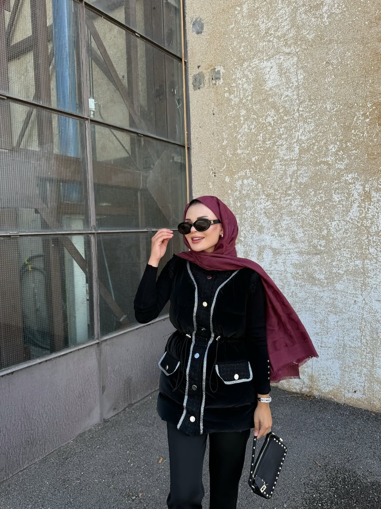 Belden oturtmalı şişme yelek siyah