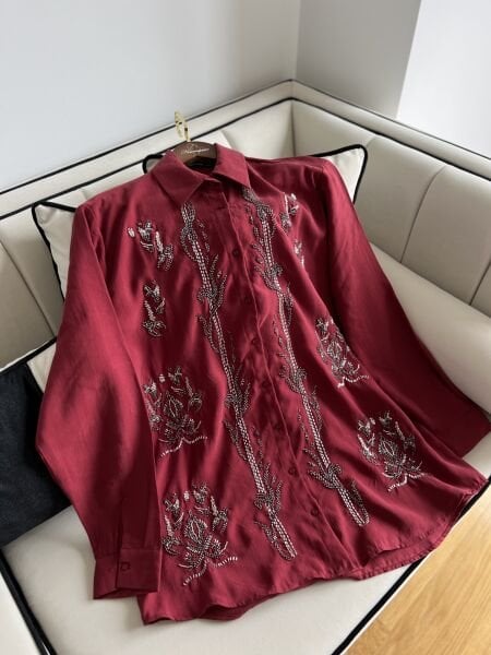Yeni işlemeli gömlek bordo