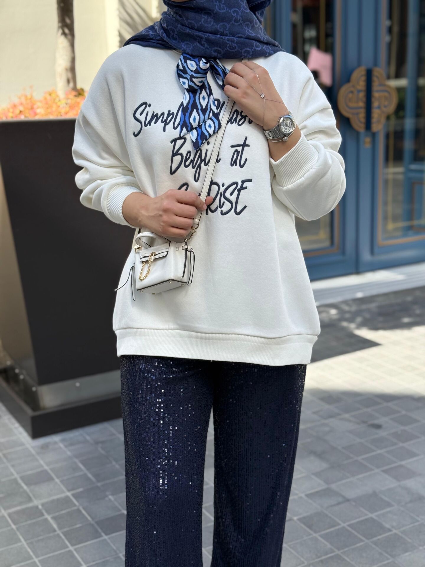 Fular detaylı Sweat