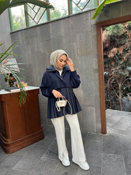 Lona Piliseli Kap Lacivert