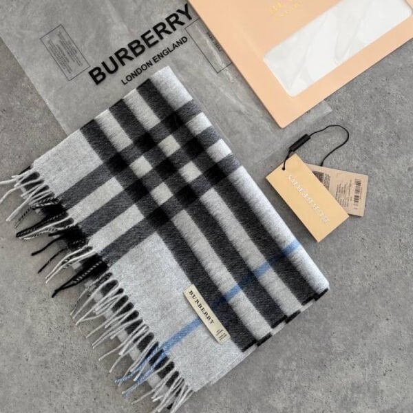 Burberry Atkı 2