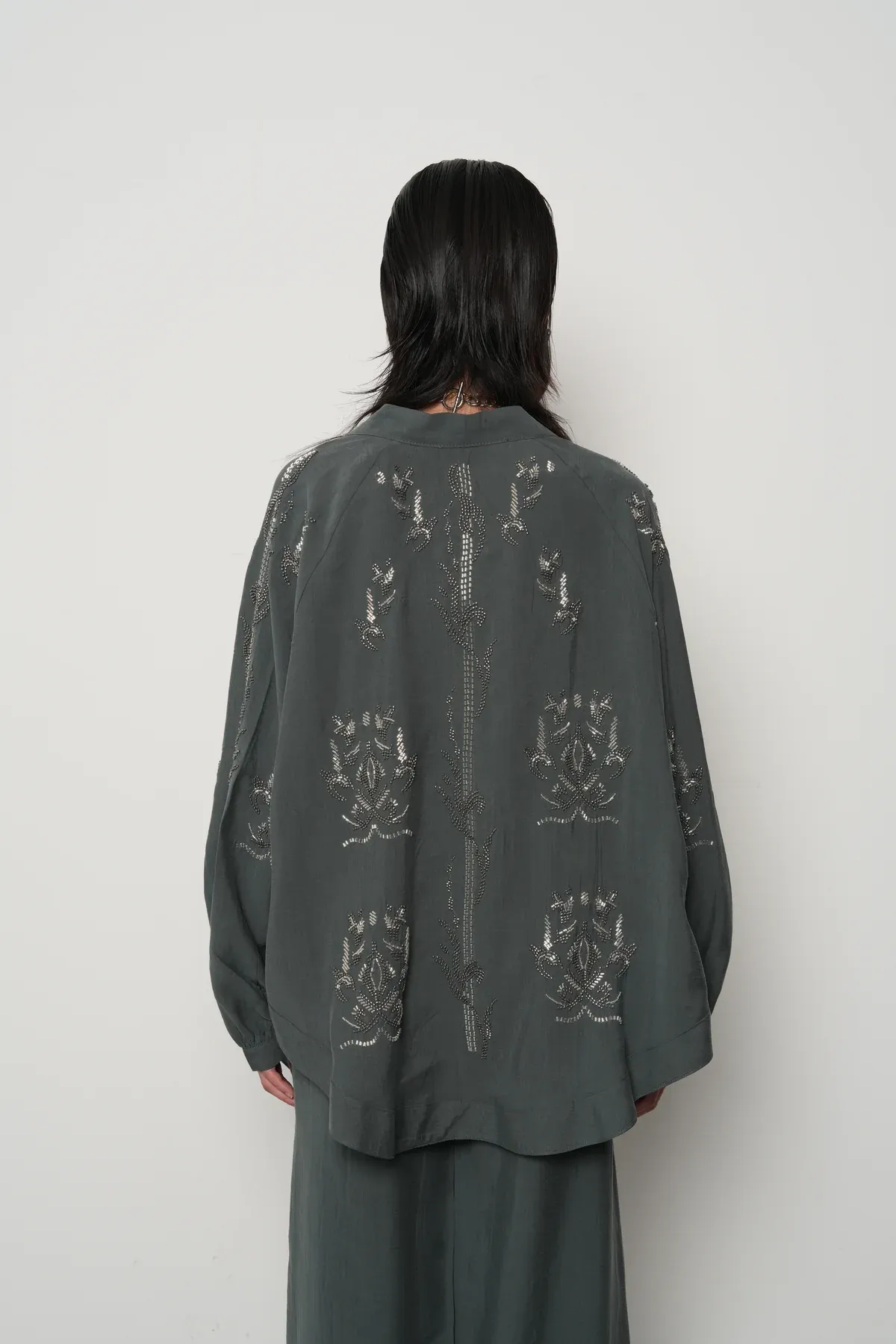 Yeni işlemeli kimono petrol