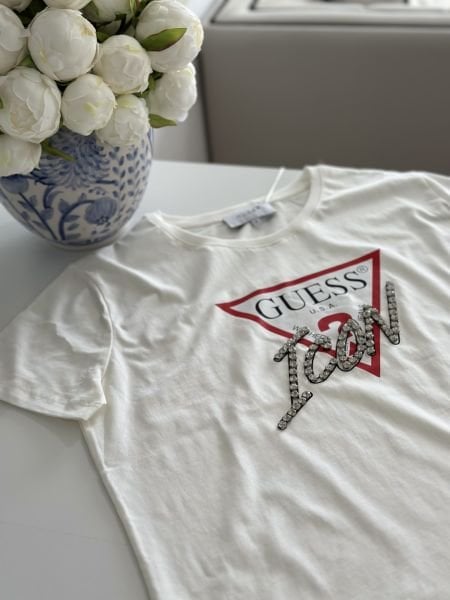 Guess Tshirt