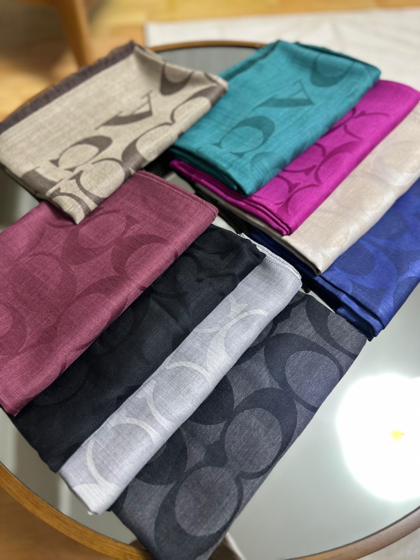 Coach Yün İpek Şal