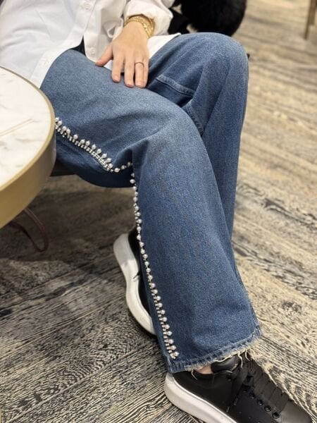 İnci detaylı jean