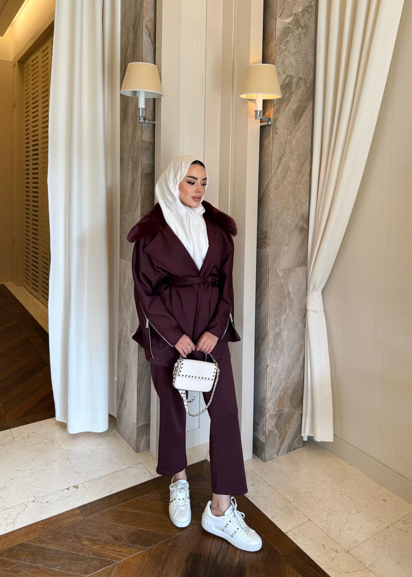 Yakası Seyyar Kürklü Scuba Takım Bordo