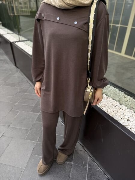 Çıtçıt Detaylı Eşofman Takımı Kahverengi