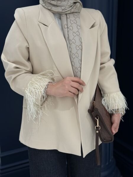 Tüylü Ceket / TAŞ