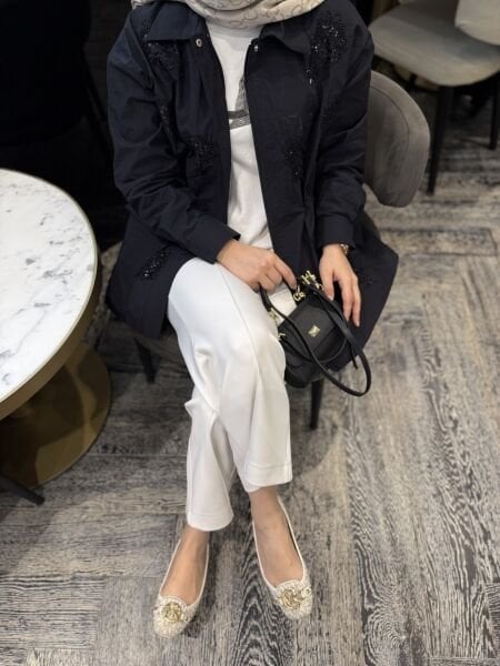 Pul detaylı kap siyah