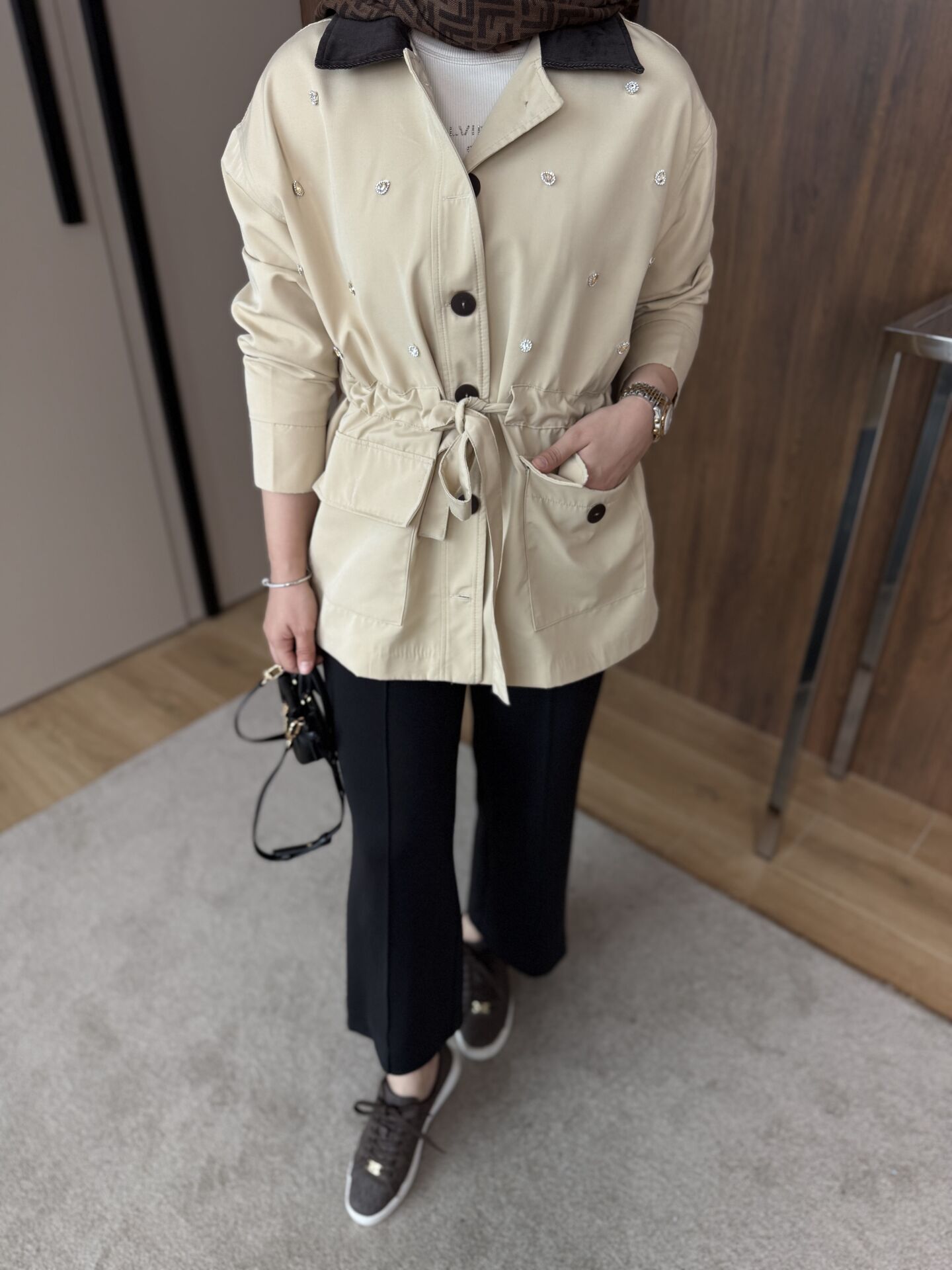 TRENÇ / Tw*st model