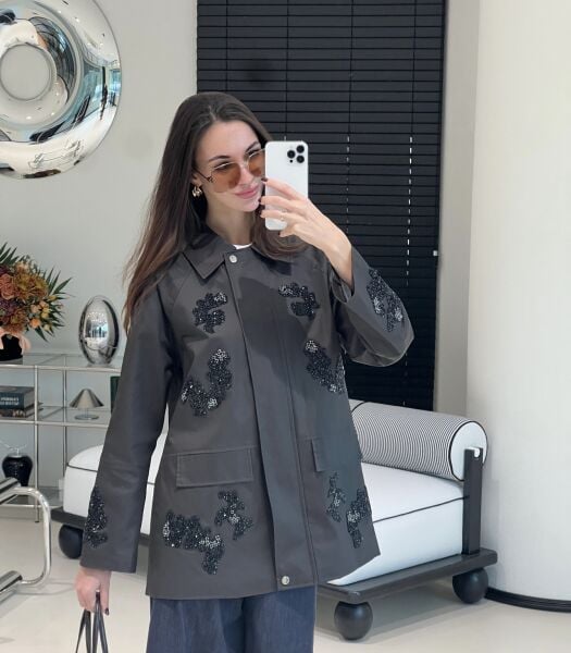 Muadil İşlemeli Trençkot