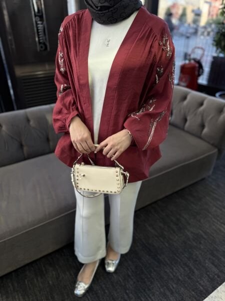 Yeni işlemeli kimono bordo
