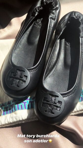 Tory siyah tokalı babet