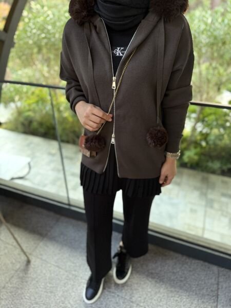 Kürk ponponlu hırka KAHVE