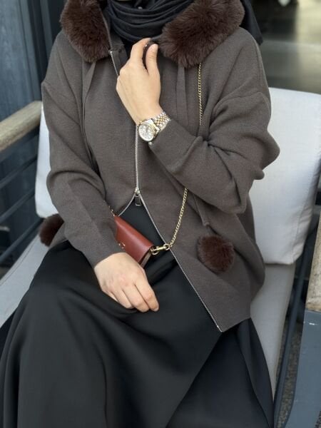 Kürk ponponlu hırka KAHVE