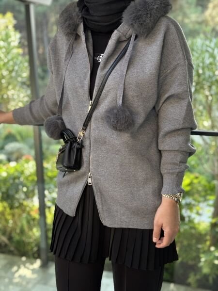 Kürk ponponlu hırka GRİ