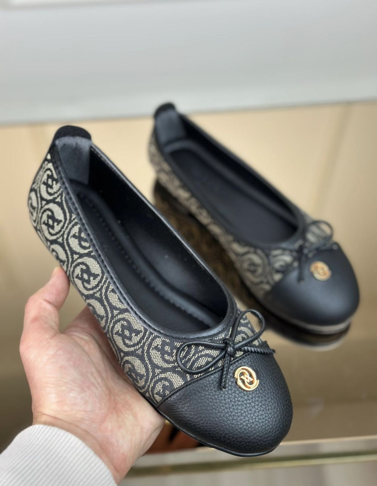 Monogram Babet