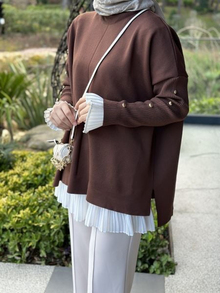 Kolları düğme detaylı kazak