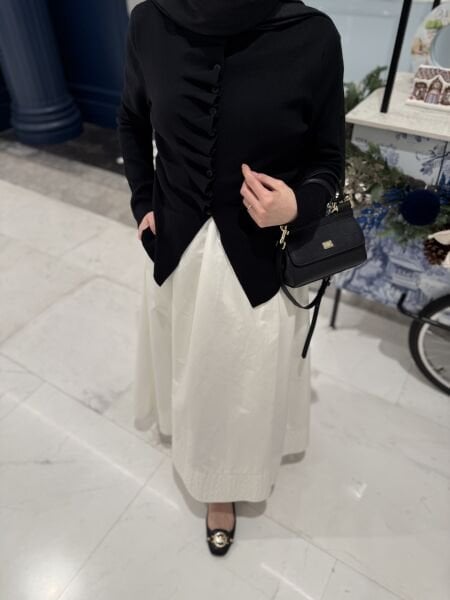 Önü büzgülü hırka siyah