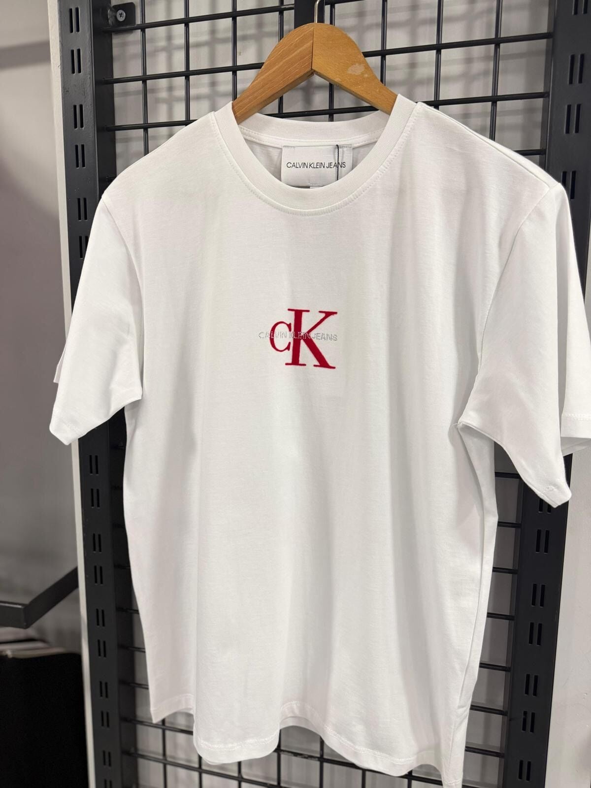 CK taşlı Tshirt