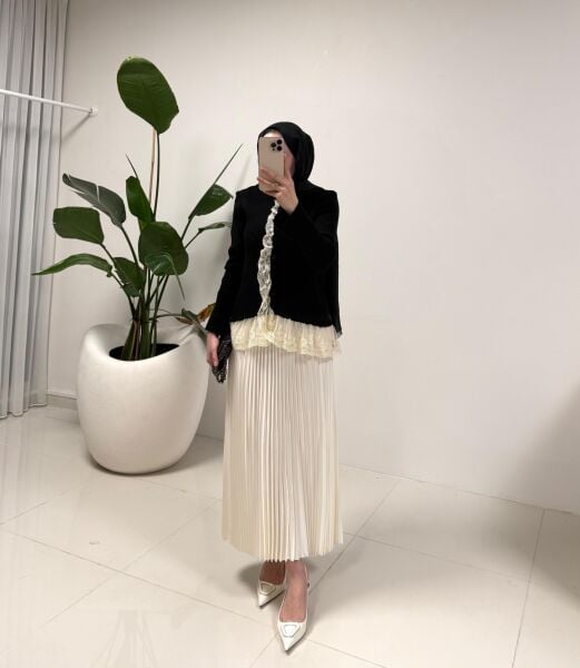 Dantel detaylı hırka