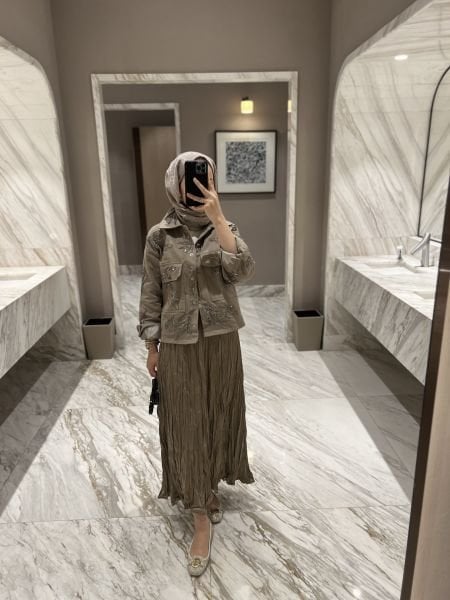 Kırışık etek haki