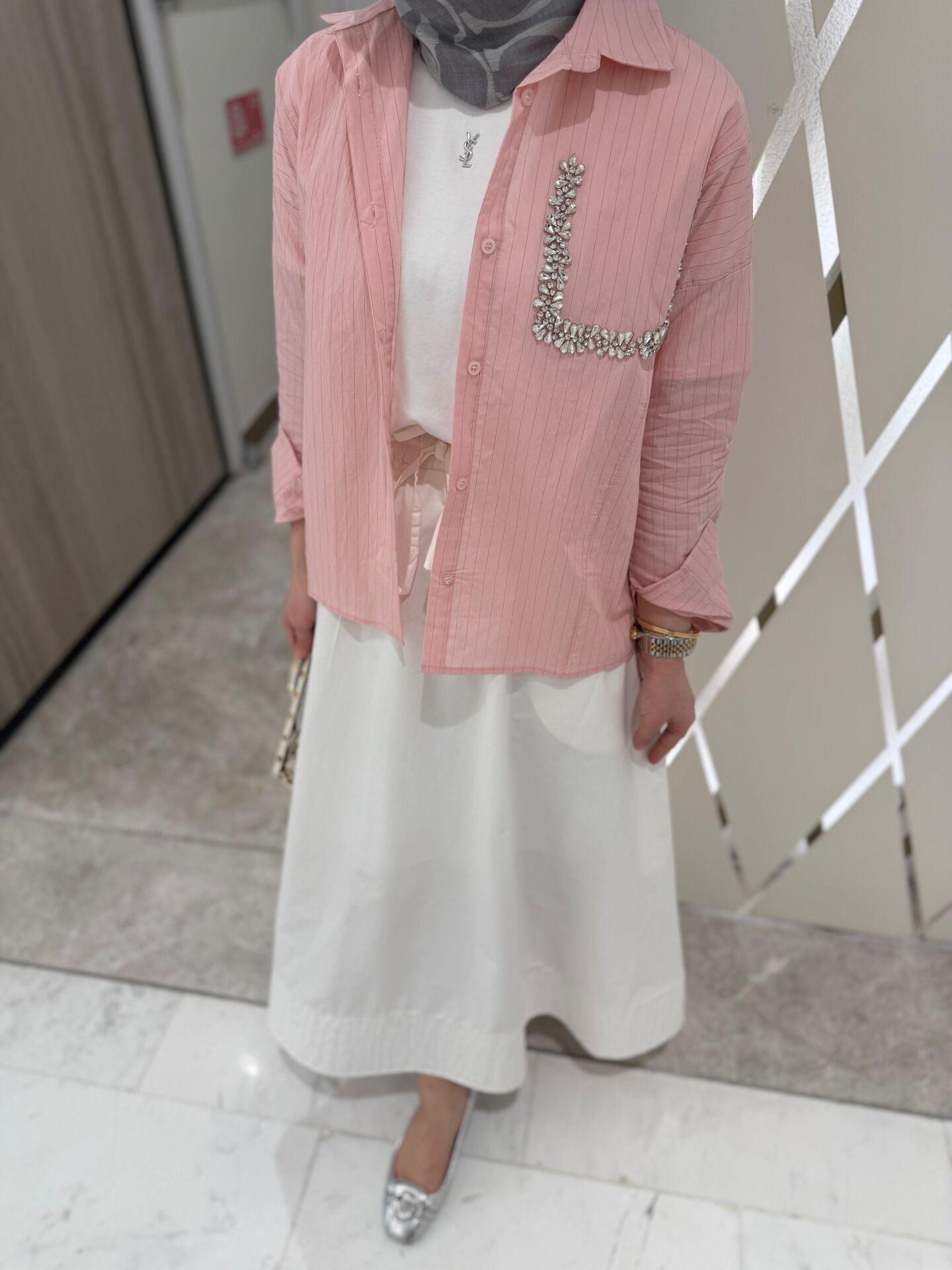 Taşlı gömlek pembe