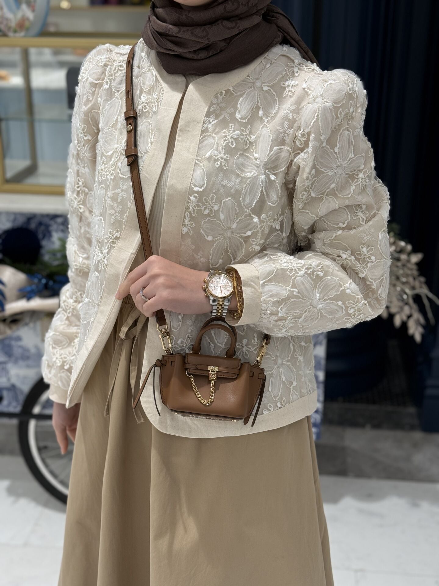 İthal Çiçek kabartmalı ceket