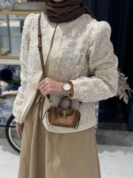 İthal Çiçek kabartmalı ceket