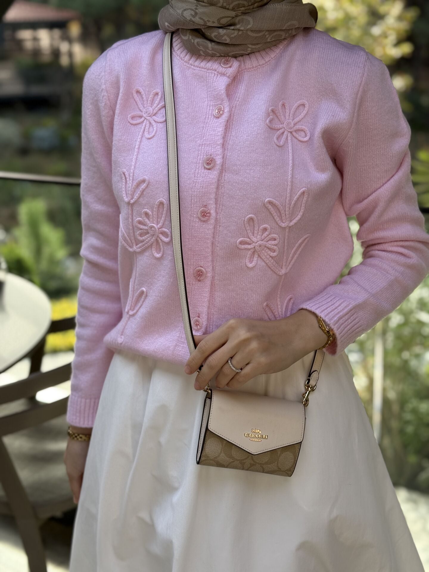 İşleme detaylı hırka pembe