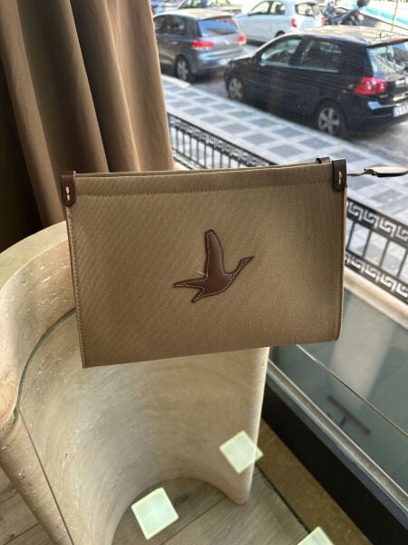 Bym Clutch