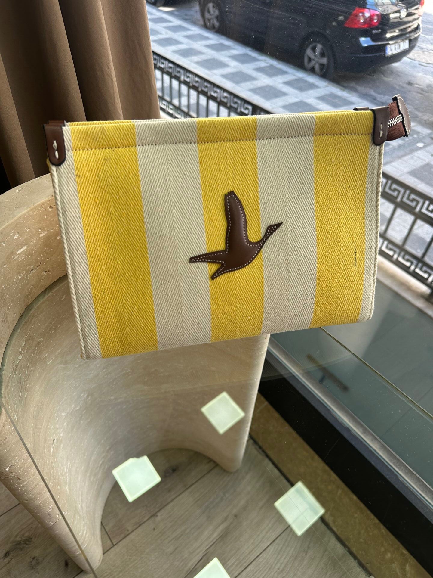 Bym çizgili clutch sarı