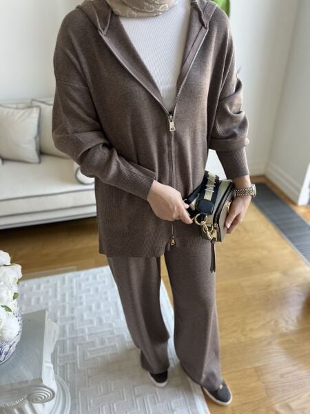 OYSHO İnce çift fermuarlı Triko Takım / Vizon