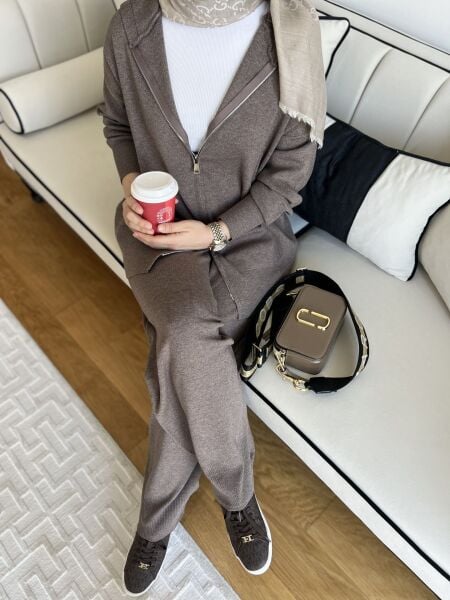 OYSHO İnce çift fermuarlı Triko Takım / Vizon