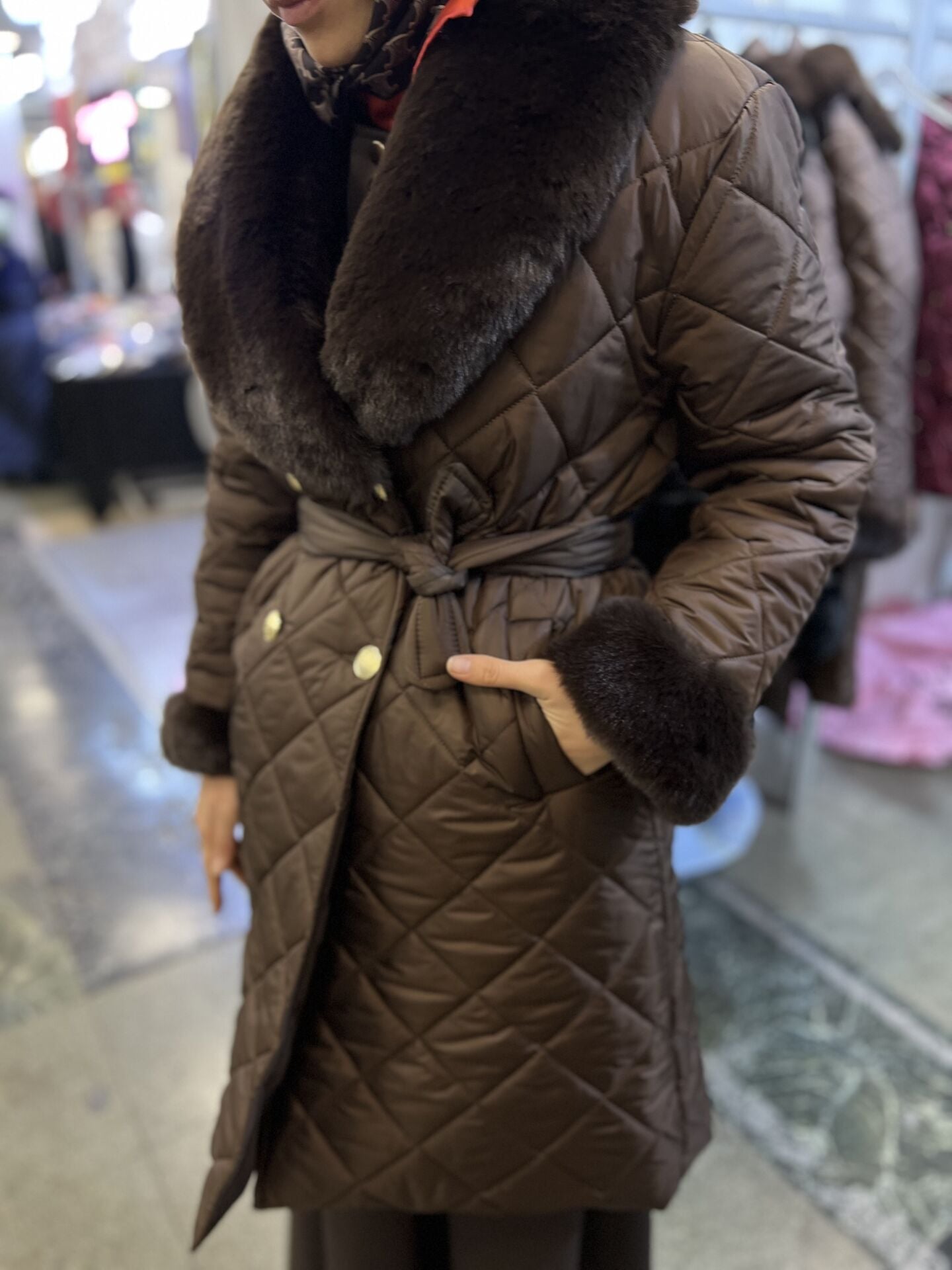 Kürk detaylı mont kahve