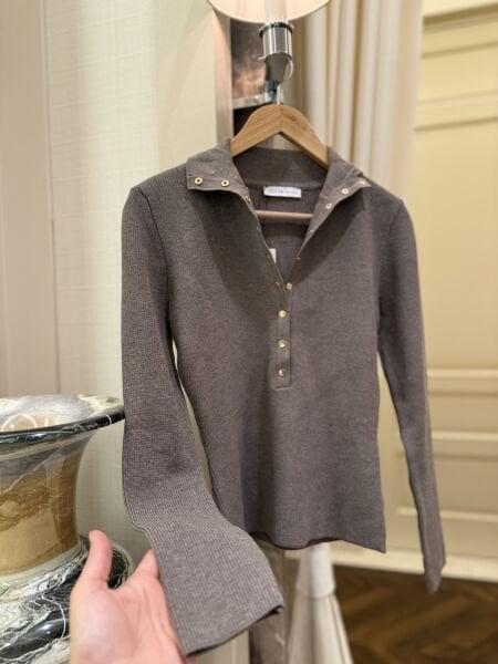 Dik Yaka Çıtçıtlı Triko Kazak